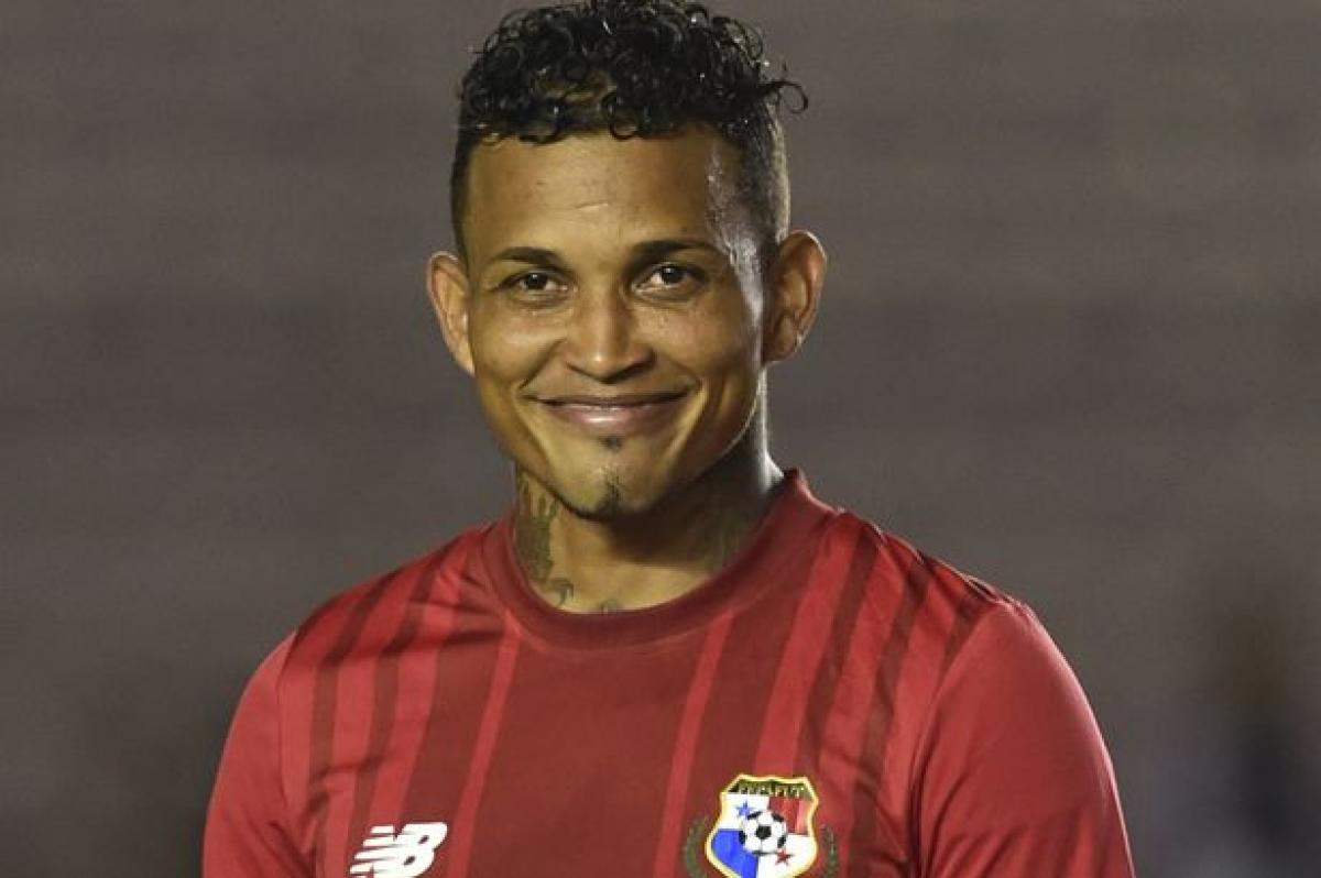 Panama international midfielder shot dead